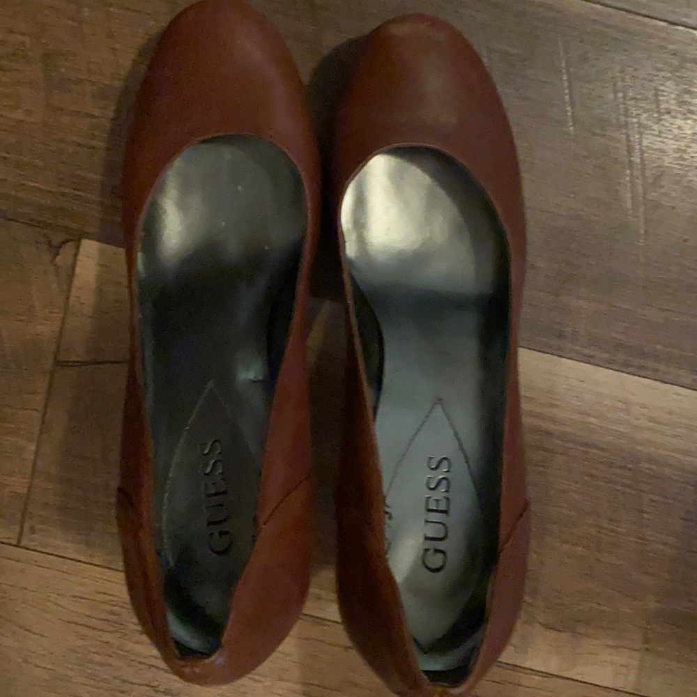 Guess- brown stilettos 9.5